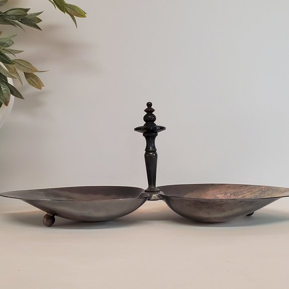 Vintage F.B. Rogers Co. Silver Plate Double Leaf Footed Candy Dish - Picture 2 of 5